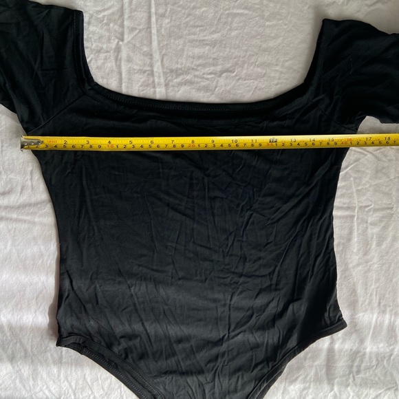 Black cap sleeve basic snap gusset bodysuit - Picture 8 of 14